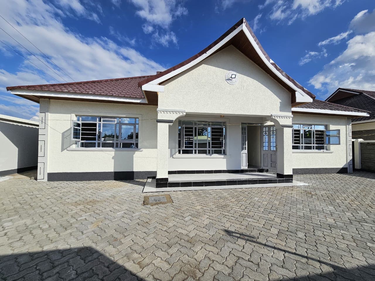 Mugutha 3 Bedroom House
